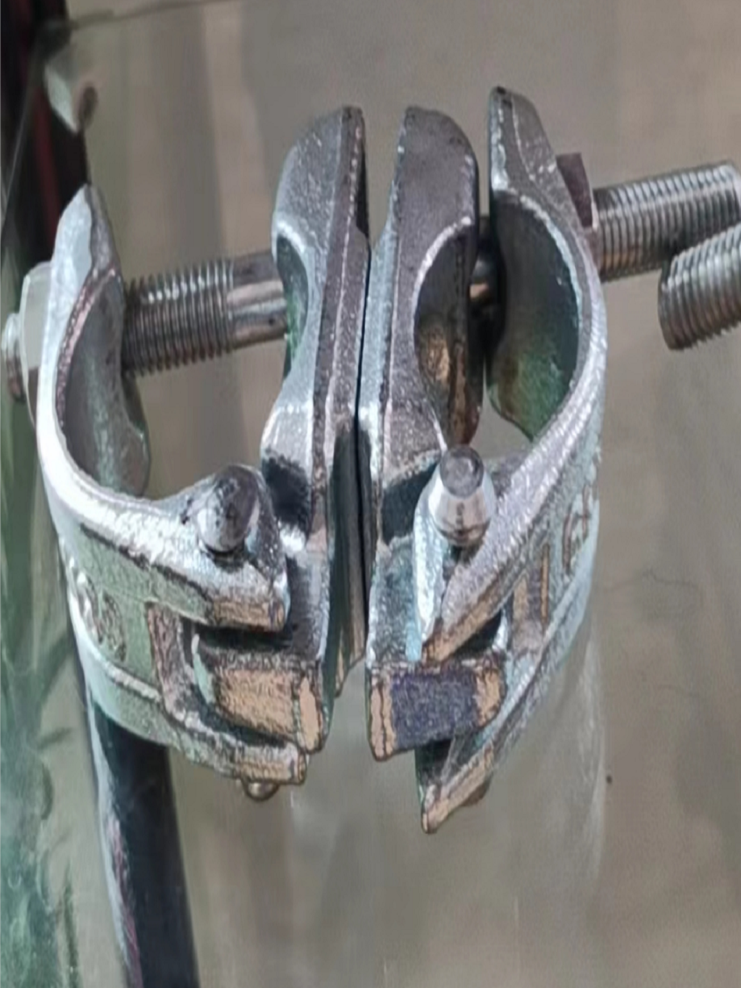 Pressed Swivel Coupler